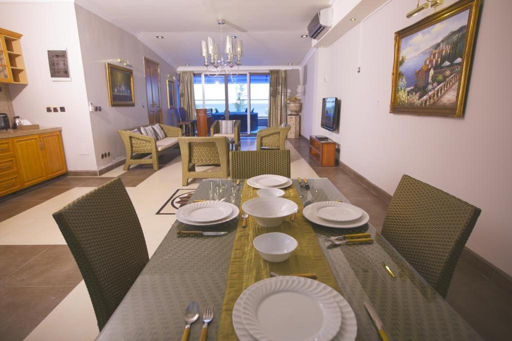 Burnas Beach Aparthotel Pereybere Beach Exterior foto